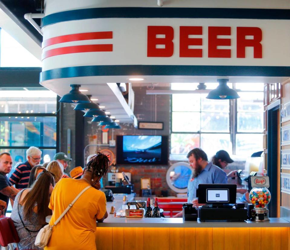 Ray’s Quick Stop, described as a “hometown throwback bar and vintage watering hole” has officially opened at Highside Market in Columbus, Georgia. The concept is by the same owners and operators who created Nonic, Maltitude, The Maltitude Mini Bar at Banks, and Jarfly. 06/20/2024