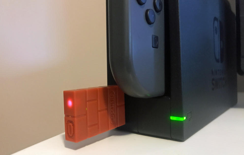 8bitdo2 connected to switch dock