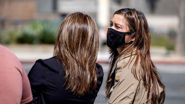 PHOTO: Pedestrians wear masks in Los Angeles July 13, 2022. (Medianews Group/Los Angeles Daily News via Getty Images)