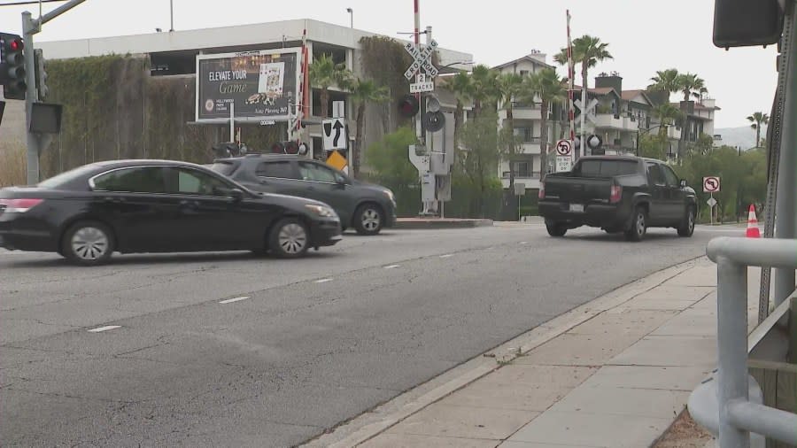 The dangerous intersection of Vanowen and Buena Vista Streets in Burbank that neighbors want solutions for. (KTLA)