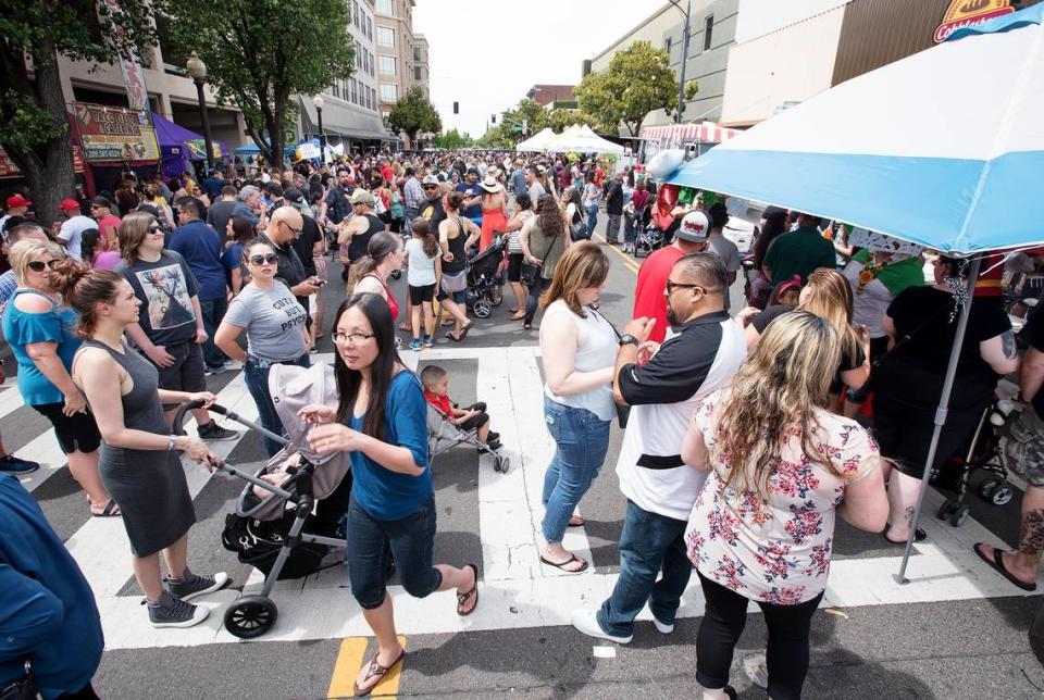 Modesto Taco Fest on 11th Street in Modesto, Calif., Saturday, May 5, 2018. Andy Alfaro/aalfaro@modbee.com