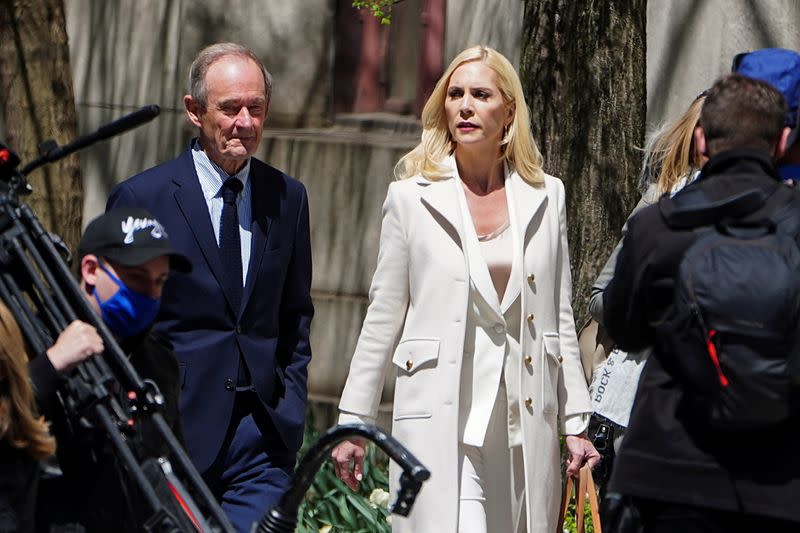 Lawyers David Boies and Sigrid McCawley arrive at Manhattan Federal Court ahead of Ghislaine Maxwell's arraignment on a new indictment, in the Manhattan borough of New York City