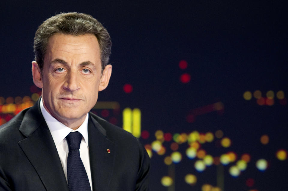 <b>15 février 2012. Candidature officielle à l'élection présidentielle.</b> <br> Sur le plateau du journal de 20h de TF1, présenté par Laurence Ferrari, le président de la République Nicolas Sarkozy annonce qu'il sera bien candidat à sa propre succession. AFP