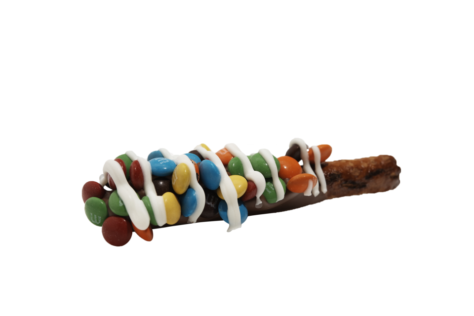 16) M&M Pretzel