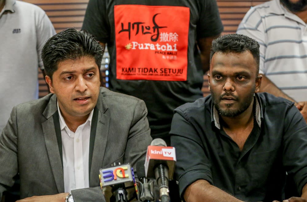 Lawyer Dinesh Muthal (left) and rally chief coordinator K Umagandhan during a press conference in Kuala Lumpur August 24, 2019. — Picture by Firdaus Latif