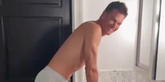 Tom Brady makes good on promise with viral underwear photo