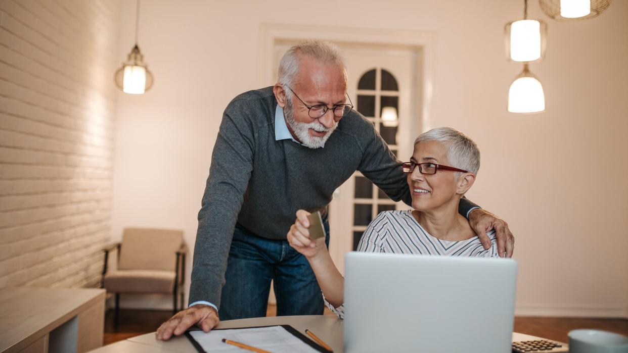 couple, laptop, seniors