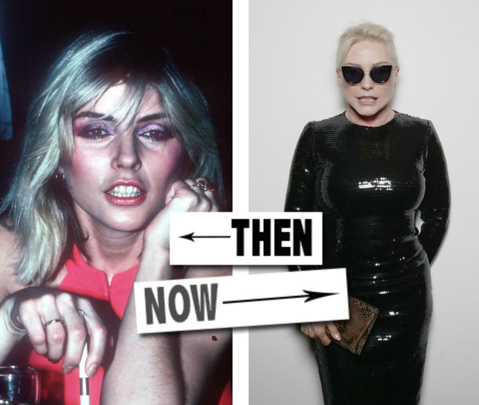 Debbie Harry sigue tan feroz como siempre. Sin perder de vista su estilo de rubia explosiva, ahora, con sus 71 años, sigue con sus característicos mechones teñidos con peróxido y su estilo de rockera.