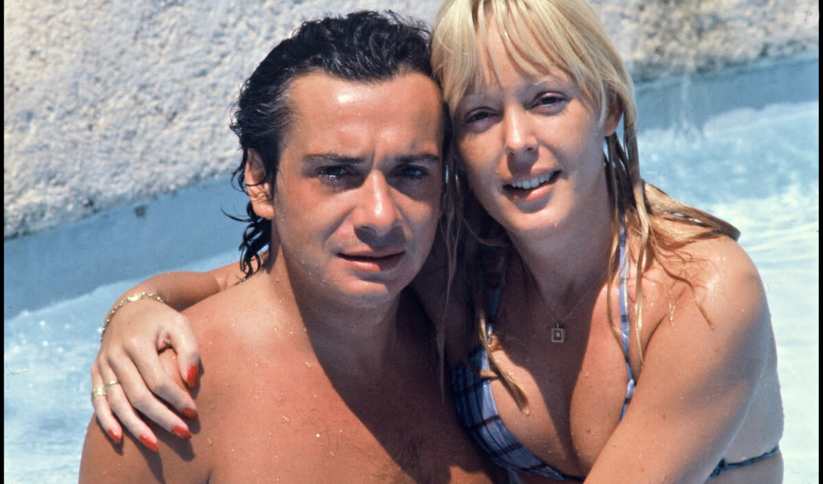 <p>Entre Berger, Delpech, Jonasz, Polnareff et Fugain... Les Michel ont longtemps dominé la chanson française. </p>
<p>Michel Sardou et Babette (Elisabeth Haas) à Saint-Tropez.</p> - © BestImage