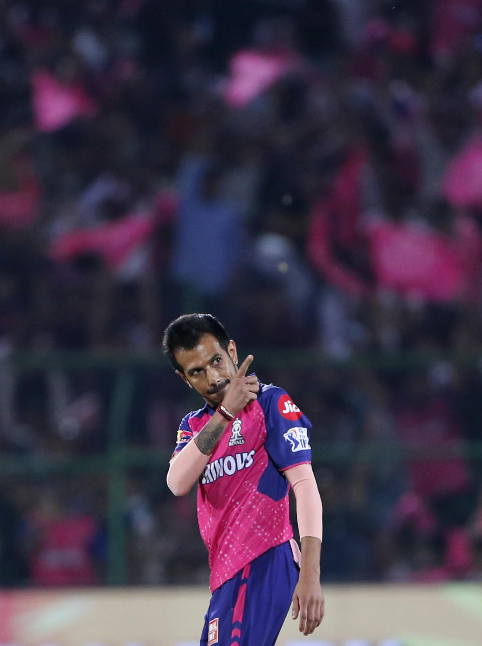 Rajasthan Royals' Yuzvendra Chahal celebrates the wicket of Gujarat Titans' captain Shubman Gill during the Indian Premier League cricket match between Gujarat Titans and Rajasthan Royals in Jaipur, India, Wednesday, April 10, 2024. (AP Photo/Surjeet Yadav)