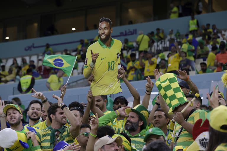 LUSAIL CITY, QATAR - NOVEMBER 24: Brazil fans before the FIFA World Cup Qatar 2022 Group G match between Brazil and Serbia at Lusail Stadium on November 24, 2022 in Lusail City, Qatar. (Photo by Richard Sellers/Getty Images)