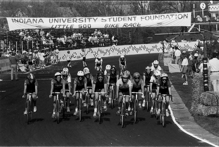 A pack of riders begin to race at the first women’s Little 500 in 1988.