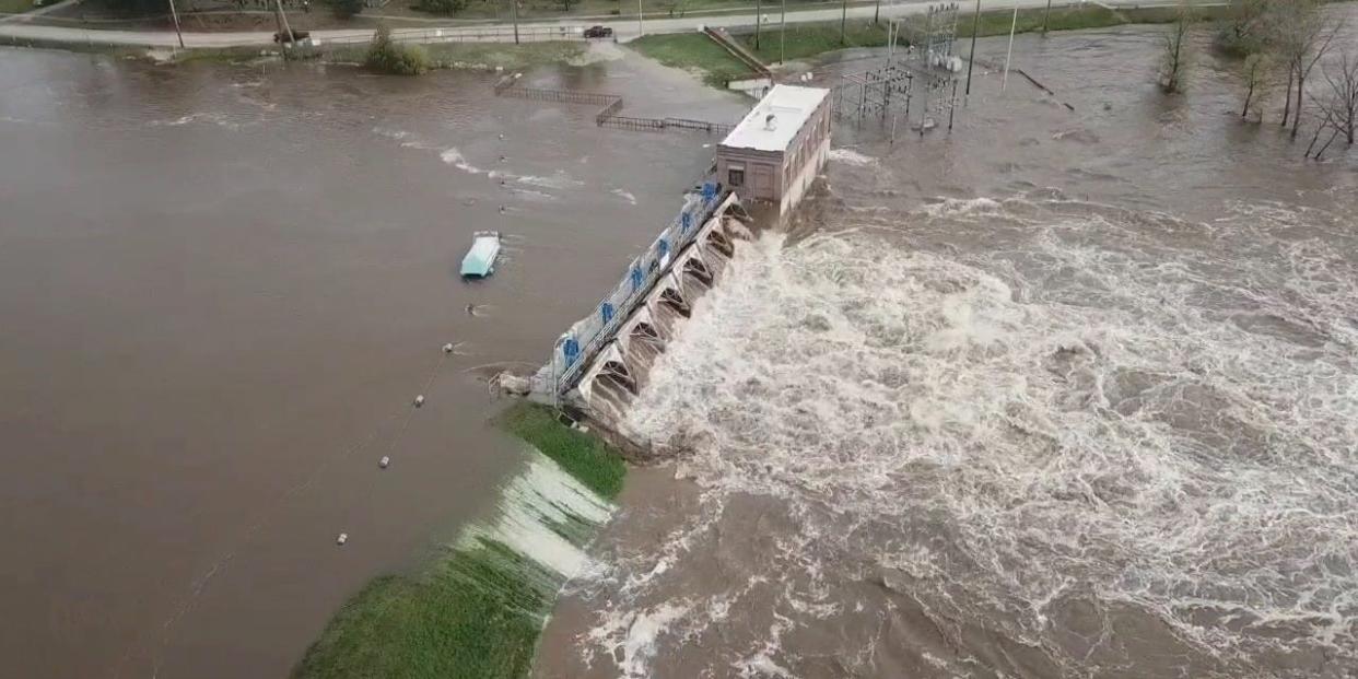 michigan dam collapse