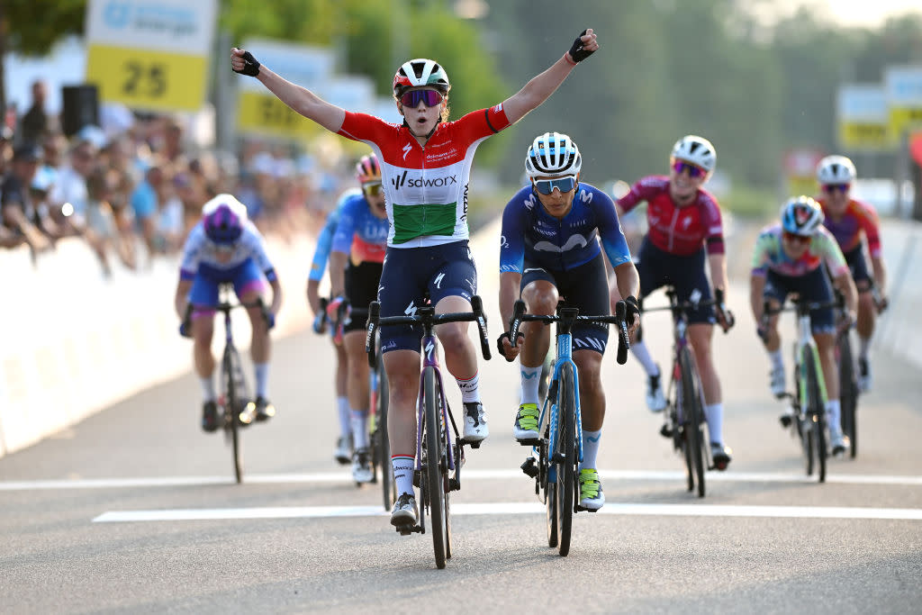  Blanka Vas wins stage 1 at the Tour de Suisse Women 