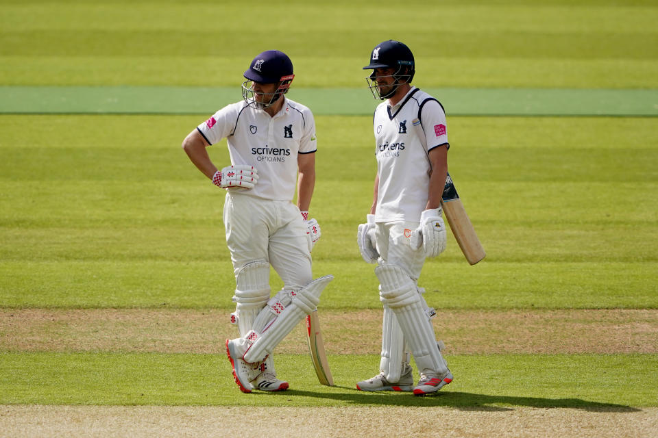 <p>Warwickshire's Sam Hain (left) and Warwickshire's Will Rhodes during day one of the LV= Insurance County Championship match at Edgbaston, Birmingham. Picture date: Thursday May 27, 2021.</p>
