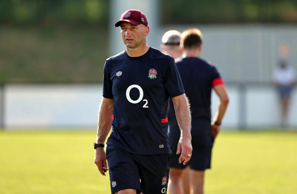 Steve Borthwick holds an England training session (Getty)