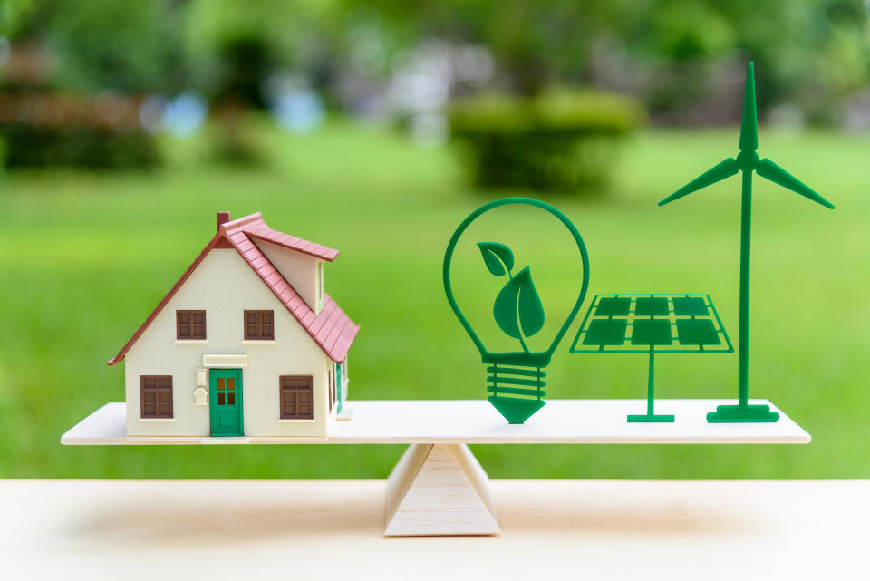 Si tu casa es energéticamente eficiente, además de ahorrar en energía y contribuir a salvar el planeta, puedes optar a una hipoteca verde. Foto: Getty Images. 