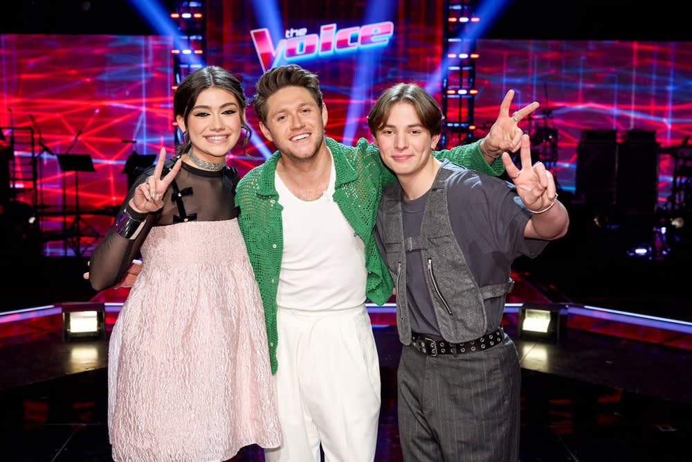 Niall Horan with his two 'The Voice' Season 23 semifinalists, Gina Miles and Ryley Tate Wilson. (Photo: Trae Patton/NBC)