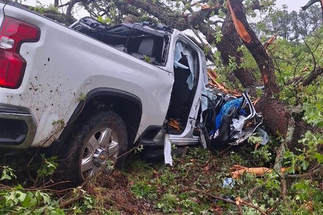 <p>GoFundMe</p> Wayne and Lindy's truck they'd been traveling in at the time of the incident