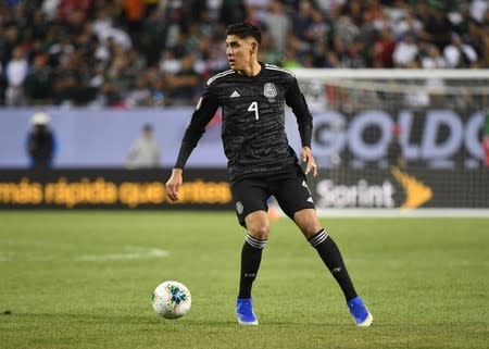 Foto de archivo de Edson Álvarez durante el partido entre las selecciones de México y Estados Unidos por la final de la Copa de Oro