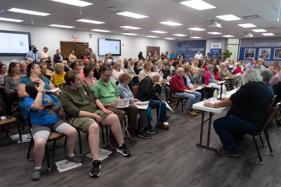 A standing-room-only crowd of voters attended the Thursday night candidate forum for the League of Women Voters at Amarillo College.