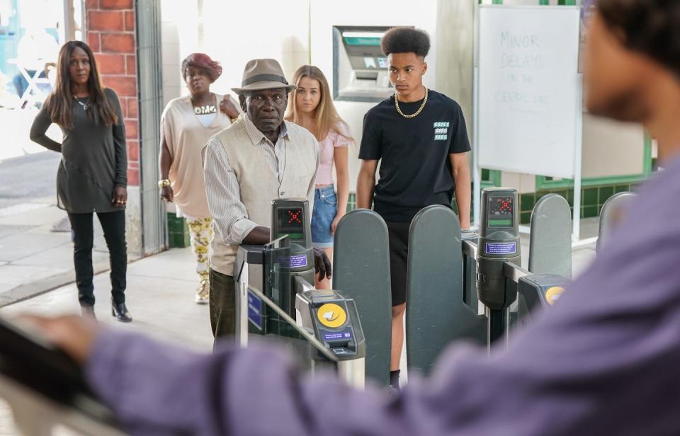 denise fox, kim fox, patrick trueman, amy mitchell, denzel, yolande trueman, eastenders