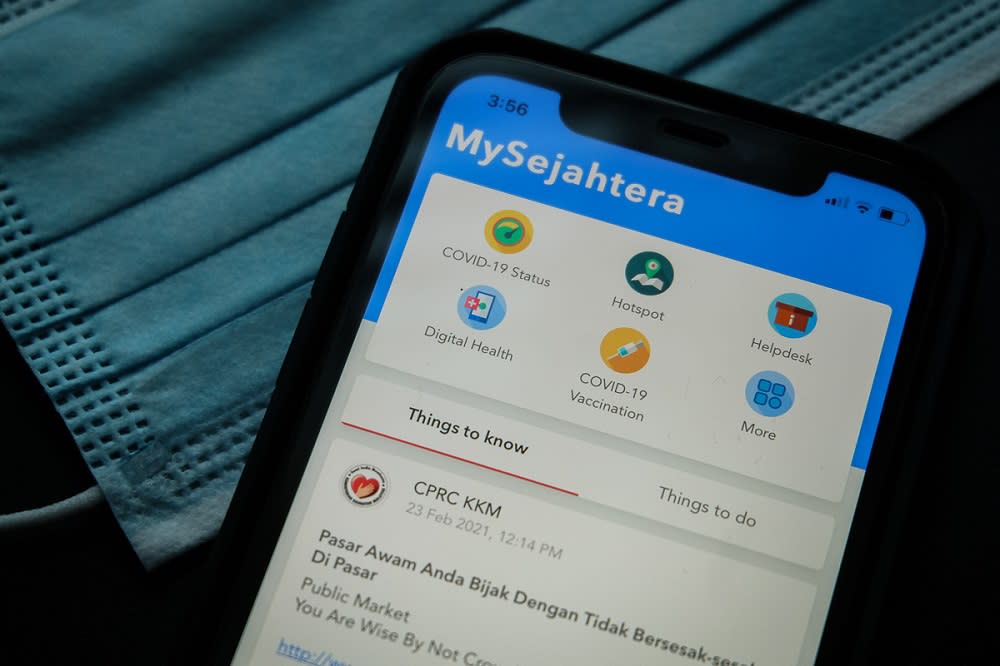 Lawyer Rajsurian said his client was ordered to delete the tweets regarding the RM70 million allocation on the MySejahtera website under the Section 6 of the same ordinance through a notice. — Picture by Yusof Mat Isa