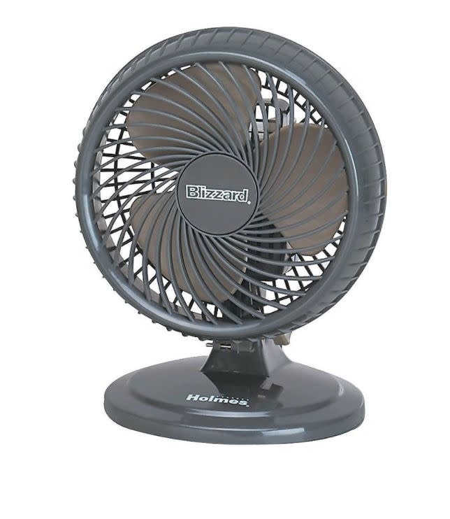 This portable fan can be easily put on top of a table, making it perfect for small apartments &mdash; includes oscillation for wide-area coverage, adjustable tilt head and two speed settings. It has a 4.3-star rating with 88 reviews. <a href="https://fave.co/3dr3C8t" target="_blank" rel="noopener noreferrer">Find it for $22 at Staples</a>. 