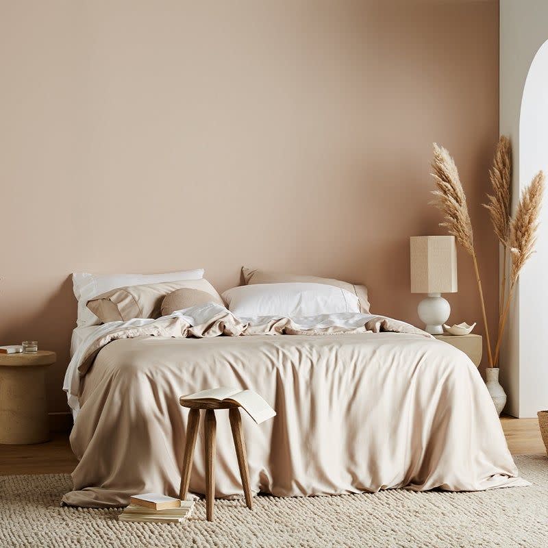 <p><a href="https://go.redirectingat.com?id=74968X1596630&url=https%3A%2F%2Fwww.ettitude.com%2Fcollections%2Fbamboo-duvet-covers%2Fproducts%2Fbamboo-lyocell-duvet-cover%3Fvariant%3D39395977756720&sref=https%3A%2F%2Fwww.cosmopolitan.com%2Flifestyle%2Fg28246000%2Fbest-duvet-covers%2F" rel="nofollow noopener" target="_blank" data-ylk="slk:Shop Now;elm:context_link;itc:0;sec:content-canvas" class="link ">Shop Now</a></p><p>Signature Sateen Duvet Cover</p><p>$179.00</p><p>ettitude.com</p><span class="copyright">Ettitude</span>