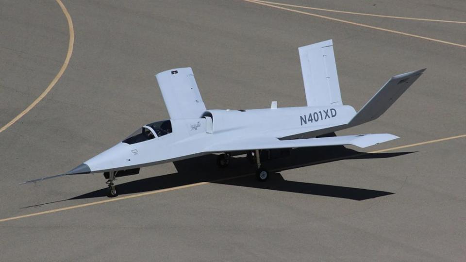 Model 401 demonstrator. (Scaled Composites) 