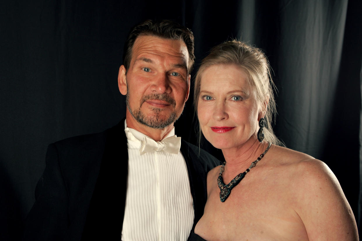 BEVERLY HILLS, CA - FEBRUARY 17:  *EXCLUSIVE ACCESS*  Actor Patrick Swayze (L) and wife Lisa Niemi pose backstage during the 9th annual Costume Designers Guild Awards held at the Beverly Wilshire Hotel on February 17, 2007 in Beverly Hills, California.  (Photo by Mark Mainz/Getty Images for CDG)