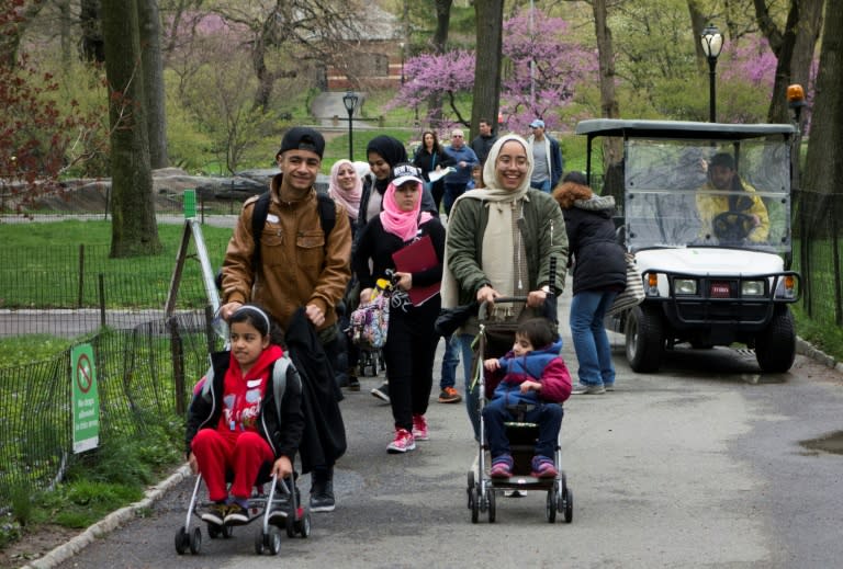 During five days of the school spring break 150 refugees were treated to a guided tour of New York