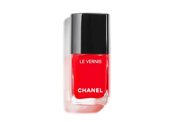 <p>Chanel</p>