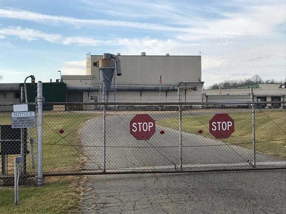 After three rogue gold traders working for a Miami-based company were busted for dealing in dirty gold, the impact hit rural Ohio. This gold refinery in Jackson, a city of roughly 6,300 residents, stopped melting precious metals, costing hundreds of jobs.