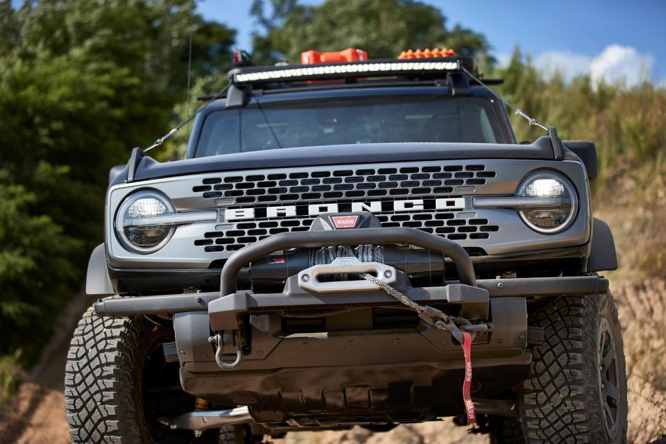 <p>Nice view of the Warn winch and Ford Performance modular front bumper. </p>