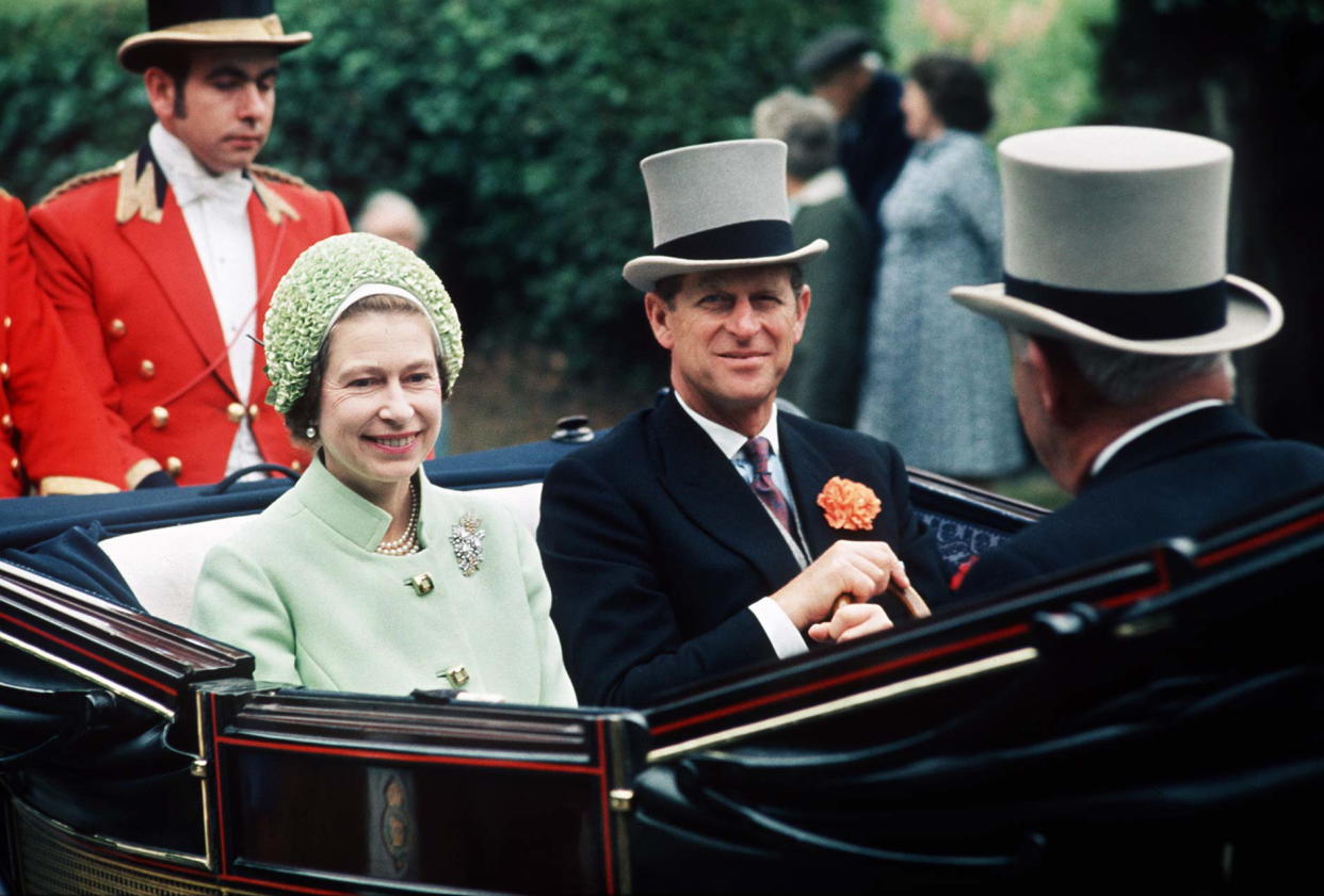 BERKSHIRE, UNITED KINGDOM - JUNE 19:  The Queen And The Duke Of Edinburgh In The Carriage Procession At Royal Ascot.they Attended 19-22 June 1973. (exact Day Date Of Picture Not Known)  (Photo by Tim Graham Photo Library via Getty Images)