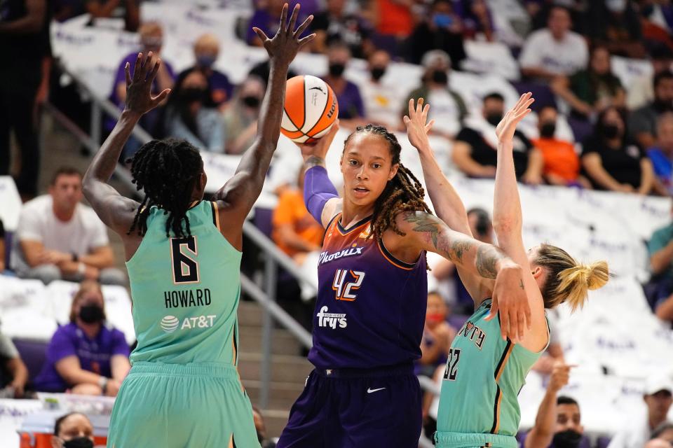 Liberty defenders Natasha Howard and Sami Whitcomb look to defend Phoenix Mercury superstar Brittney Griner during the 2021 playoffs.