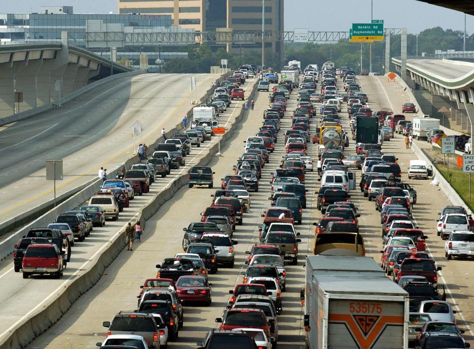 Vehicles jam the northbound lanes of I-45 in Houston in 2005.