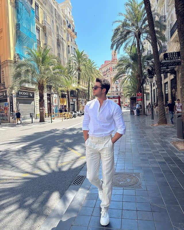 Onur Seyit Yarat (Hermanos) de vacaciones en Valencia