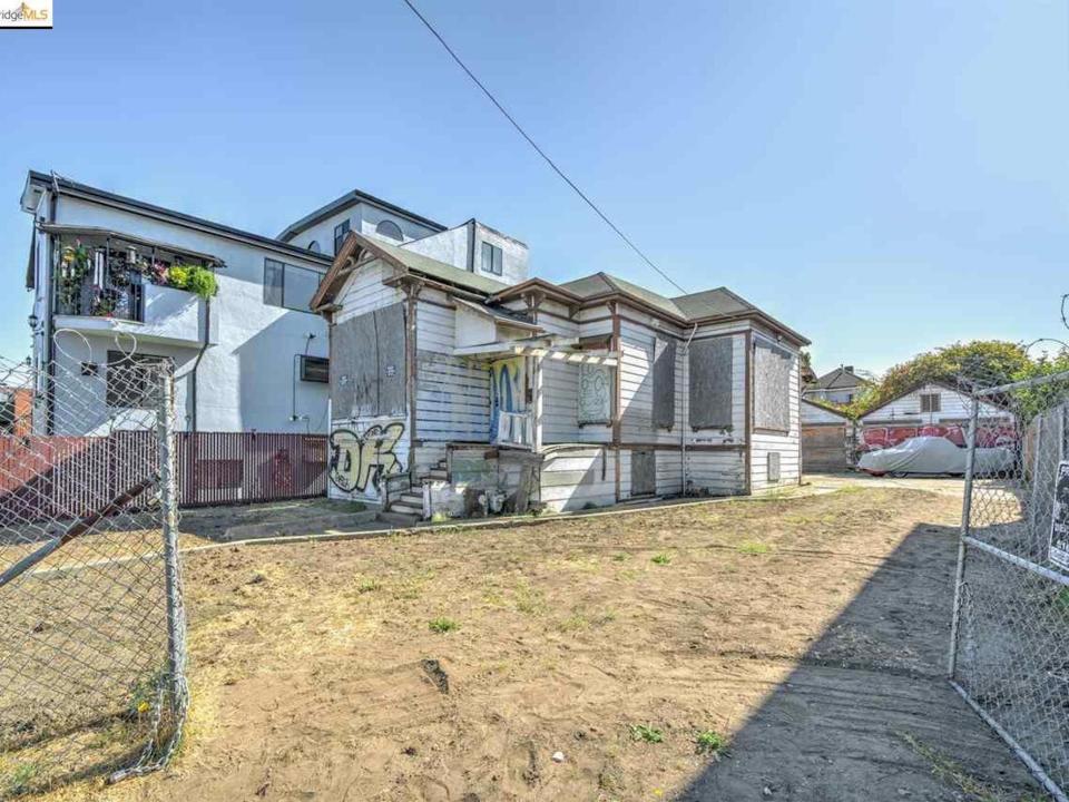 oakland fixer upper 1818 adeline 8