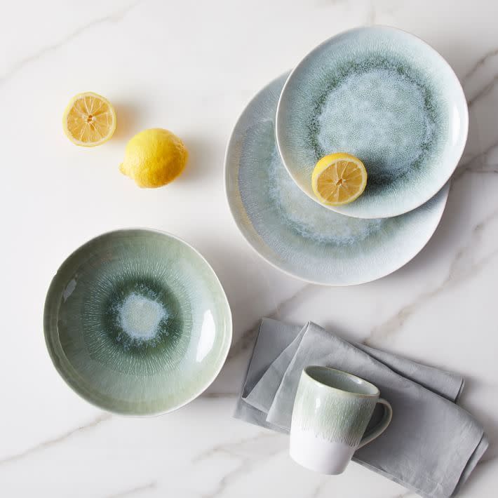 Reactive Glaze 20-Piece Stoneware Dinnerware Set