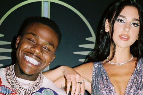 DaBaby (à gauche) et Dua Lipa (à droite) sur le tournage du clip du titre 