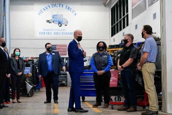 President Joe Biden tours the Dakota County Technical College