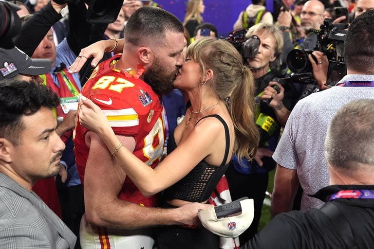 Tras una definición infartante, que culminó con un cerrado resultado de 25 a 22, los Kansas City Chiefs se convirtieron en los primeros bicampeones de la NFL en más de 20 años