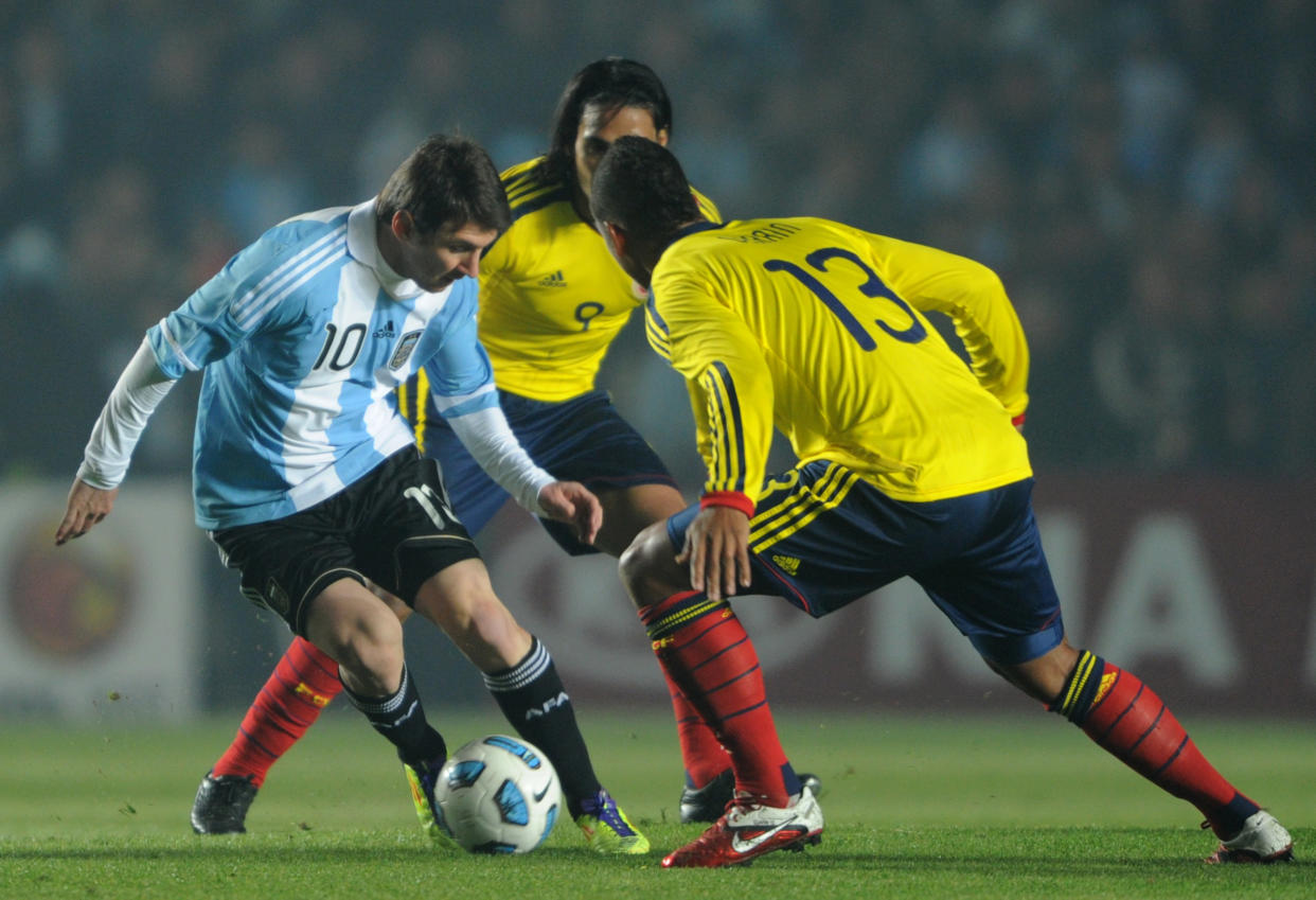 Lionel Messi enfrentando a Colombia en la Copa América 2011 en Santa Fe. (ANTONIO SCORZA/AFP via Getty Images)