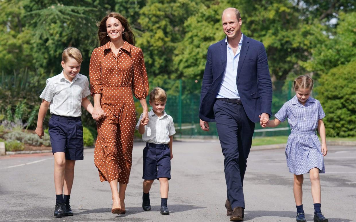 Britain's Prince George of Cambridge, Britain's Catherine, Duchess of Cambridge, Britain's Prince Louis of Cambridge, Britain's Prince William, Duke of Cambridge, and Britain's Princess Charlotte of Cambridge arrive for a settling in afternoon at Lambrook School, near Ascot - Jonathan Brady/AFP via Getty Images