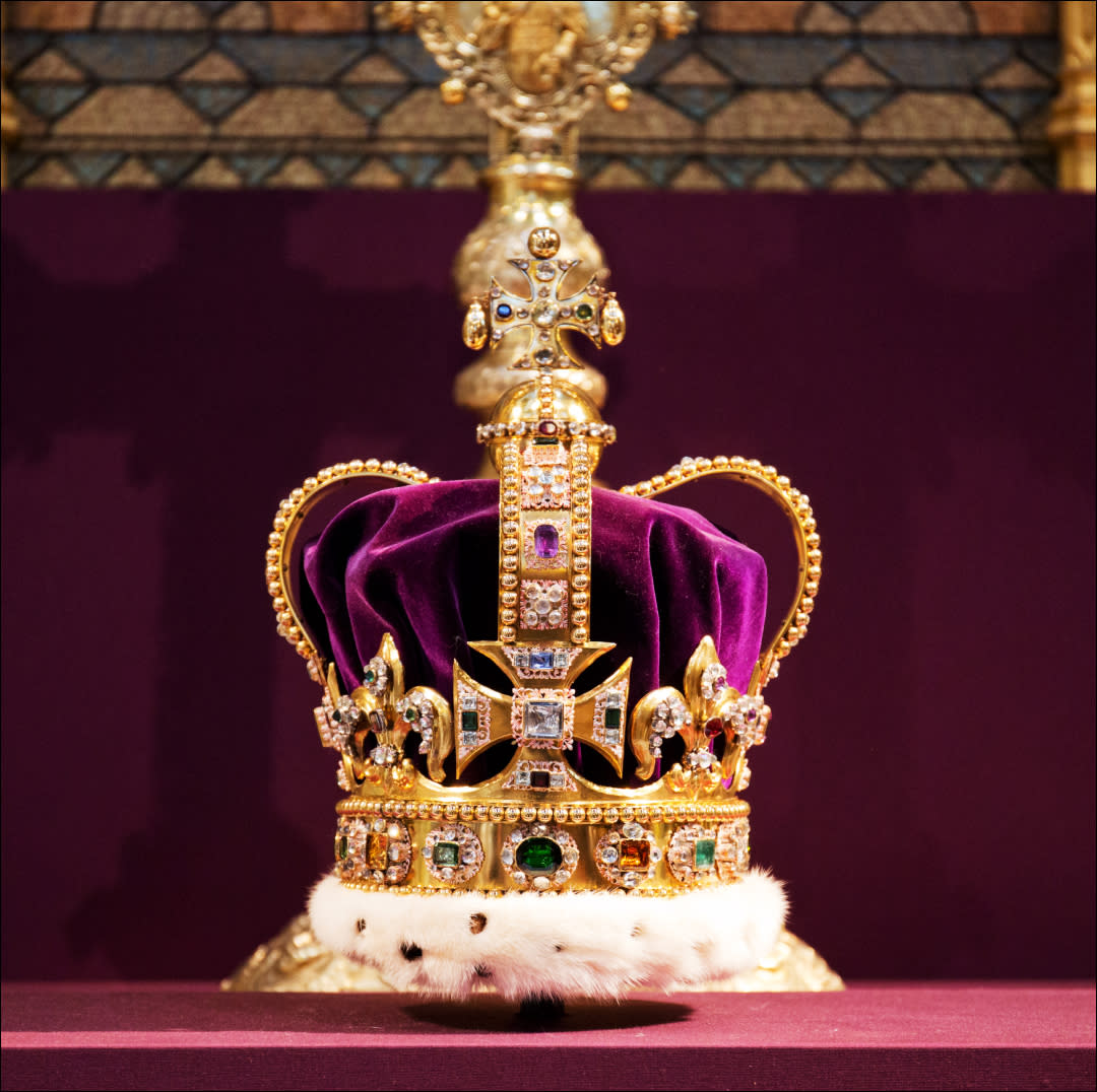  St. Edward's Crown 