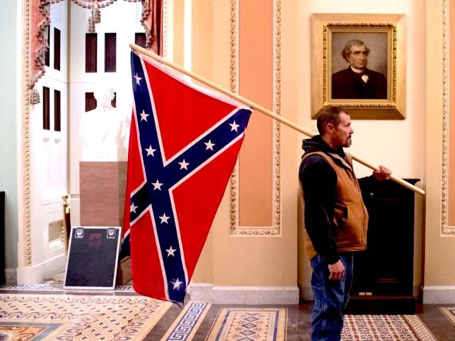 capitol riots confederate flag