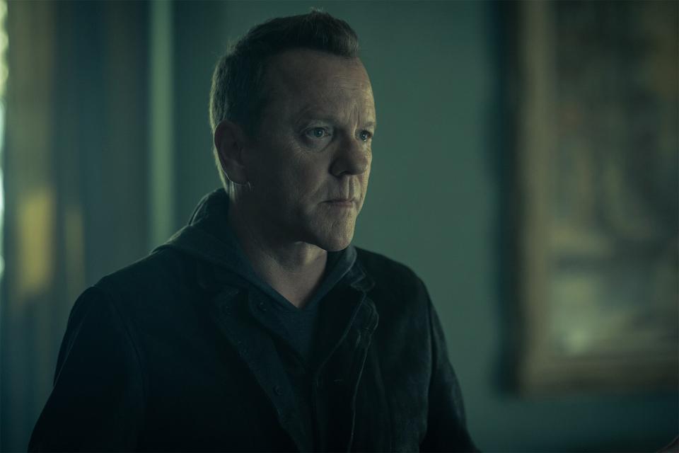 Kiefer Sutherland as John Weir of the Paramount+ series Rabbit Hole