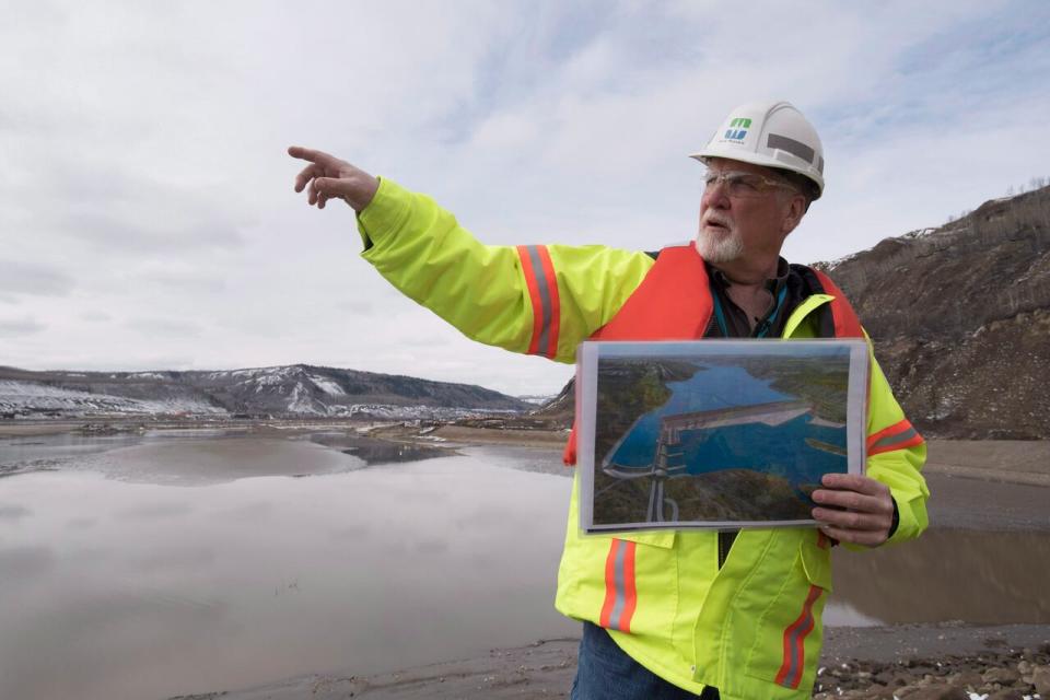 Bob Peever, of B.C. Hydro, gives a site tour of the Site C Dam location that runs along the Peace River in Fort St. John, B.C., Tuesday, April 18, 2017.